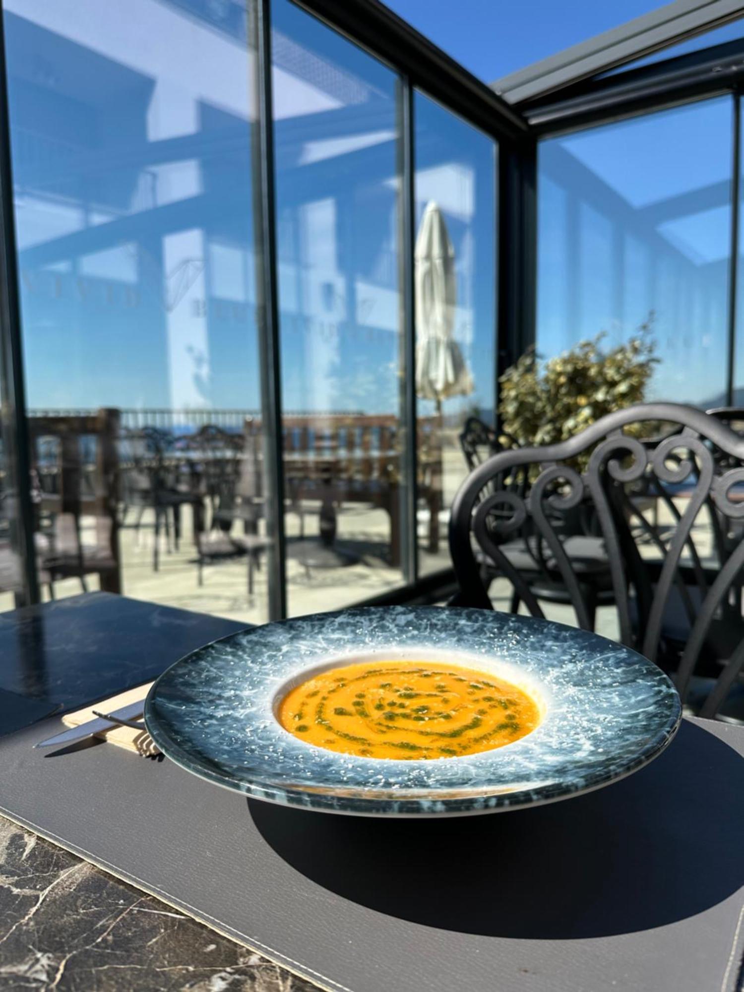 Vivid Blue Serenity Hotel 4*